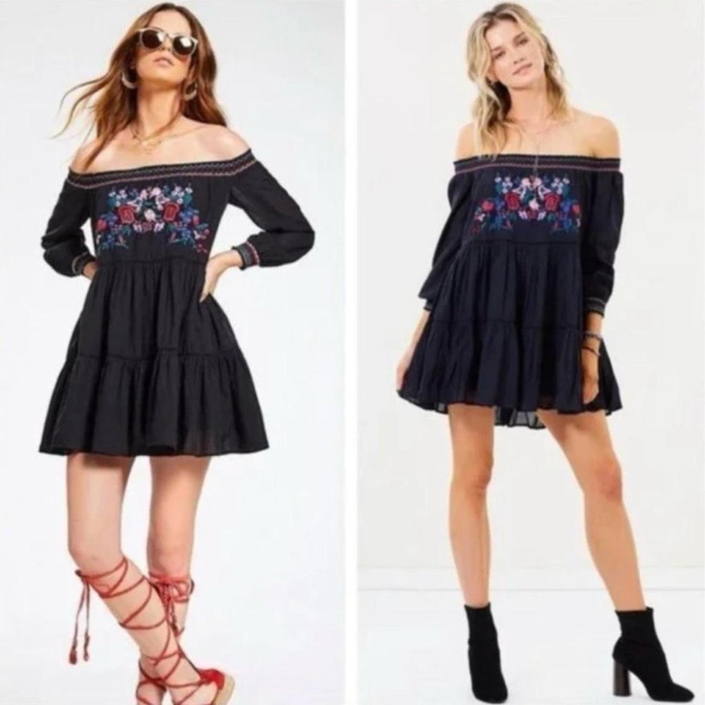 Free People Sunbeams Black Embroidered Off Shoulder BohoFestival Minidress Sz XS